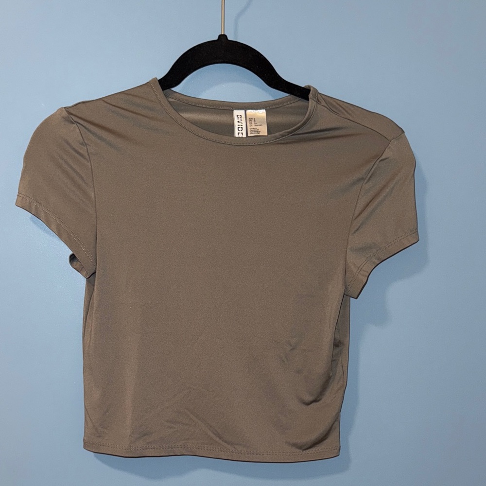 H&M Charcoal Short Sleeve Top